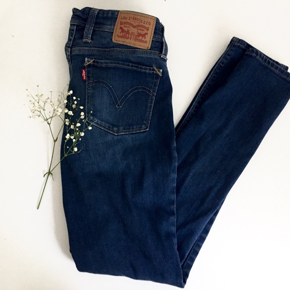 Levi’s 711 Skinny Jeans